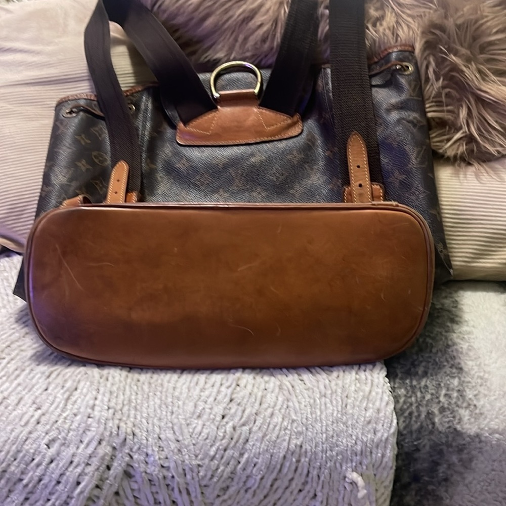 Louis Vuitton, authentic large backpack - Picture 6 of 9